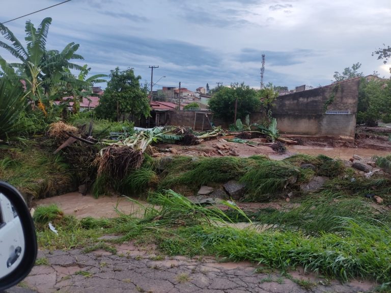 Calamidade em Sorocaba: Inundações devastam bairros, resultando em perdas significativas para diversas famílias