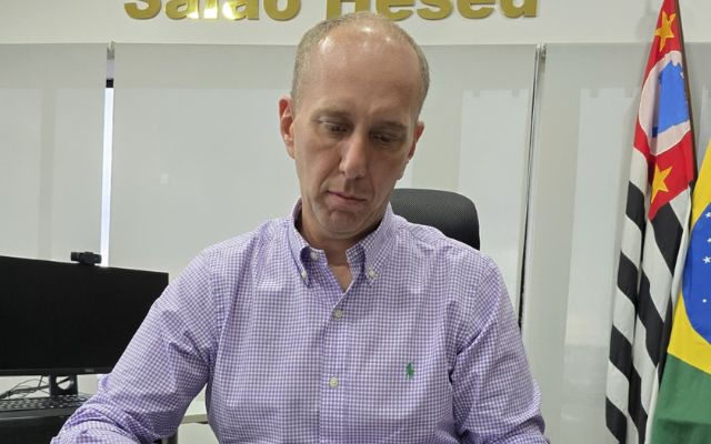 Quer ser presidente, mas não governa nem Sorocaba: Manga alheio à cidade que deveria administrar