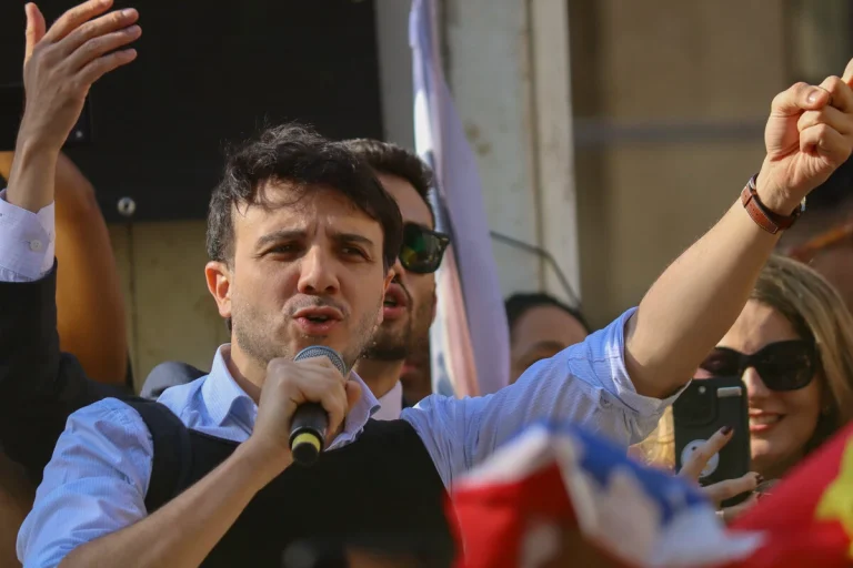 Renan Santos e o MBL: o atraso eleitoral do Brasil em reencontrar seu rumo